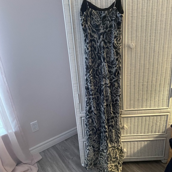 Dress for special occasions - Picture 4 of 4